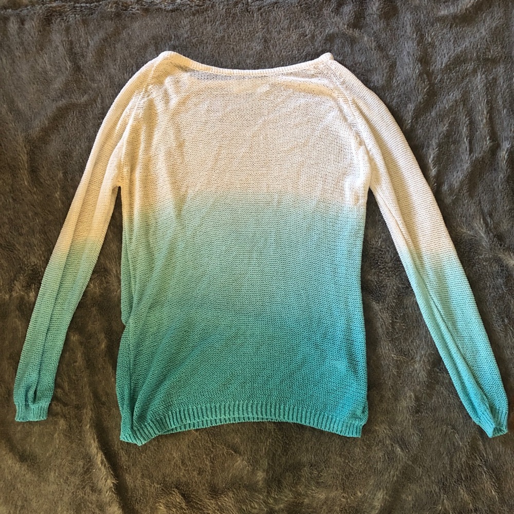 Millou top- White/Blue fade. Size S.